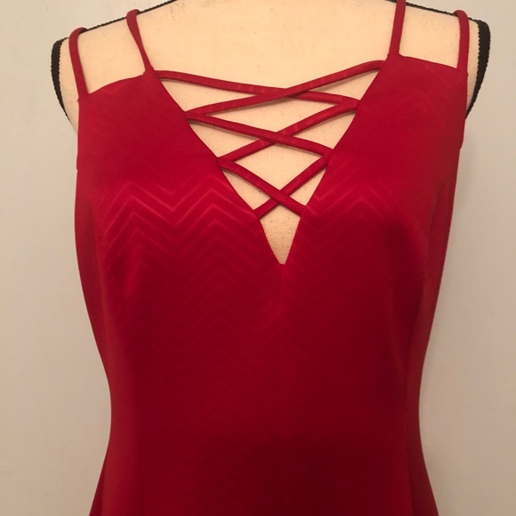 Guess Red Dress - Picture 2 of 4